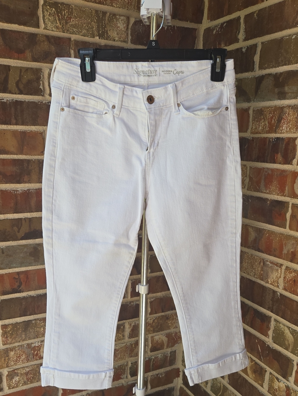Signature White Ankle Crop Jeans with Rolled Hem